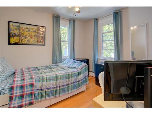 87 Scott Street, Kingston, ON - Indoor Photo Showing Bedroom