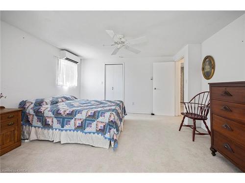 9820 Front Road, Stella, ON - Indoor Photo Showing Bedroom