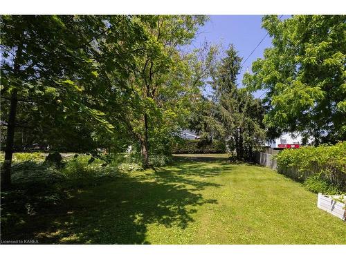 284 John Street, Gananoque, ON - Outdoor