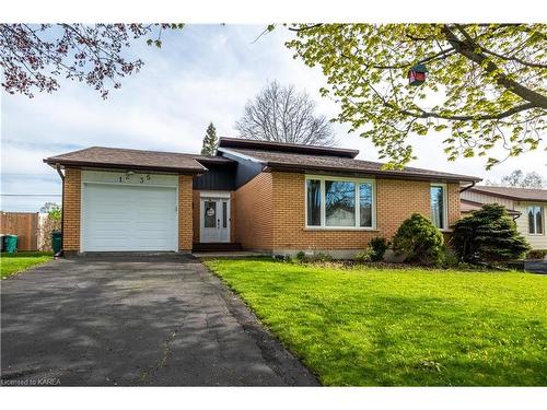 1235 Carmil Boulevard, Kingston, ON - Outdoor