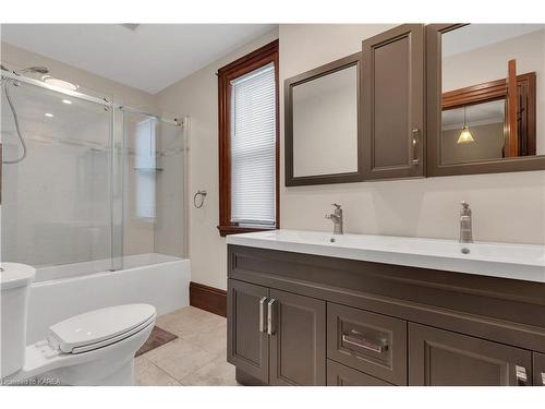 721 County Road 2, Lansdowne, ON - Indoor Photo Showing Bathroom