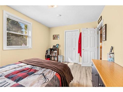 5193 Wilmer Road, Perth Road Village, ON - Indoor Photo Showing Bedroom