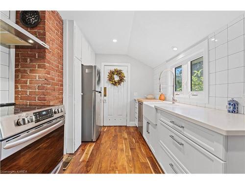 174 John Street, Napanee, ON - Indoor Photo Showing Kitchen