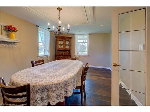 766 County Rd 2 Road, Lansdowne, ON - Indoor Photo Showing Dining Room