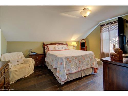 766 County Rd 2 Road, Lansdowne, ON - Indoor Photo Showing Bedroom