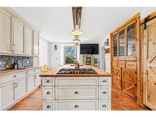 121 Bullfrog Bay Rd, Lansdowne, ON - Indoor Photo Showing Kitchen