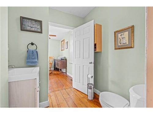 121 Bullfrog Bay Rd, Lansdowne, ON - Indoor Photo Showing Bathroom