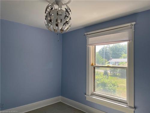 463 Elva Avenue, Kingston, ON - Indoor Photo Showing Other Room