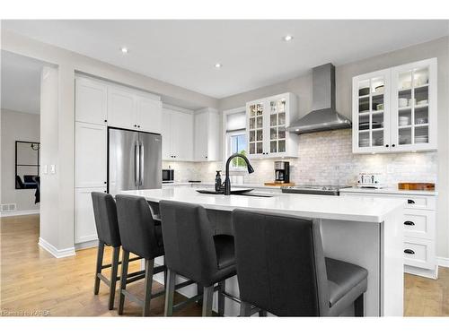 501 Savannah Court, Kingston, ON - Indoor Photo Showing Kitchen With Stainless Steel Kitchen With Upgraded Kitchen