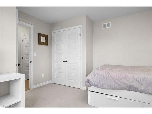 501 Savannah Court, Kingston, ON - Indoor Photo Showing Bedroom