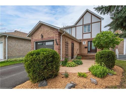 866 Muirfield Crescent, Kingston, ON - Outdoor