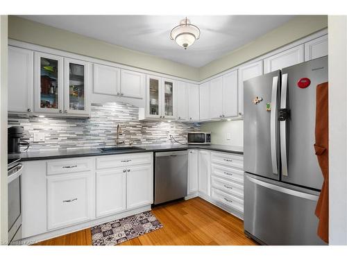 866 Muirfield Crescent, Kingston, ON - Indoor Photo Showing Kitchen With Stainless Steel Kitchen With Upgraded Kitchen