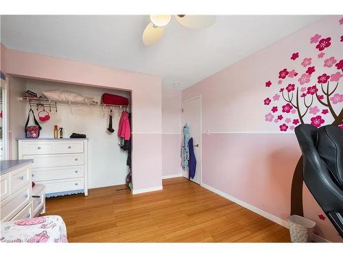 866 Muirfield Crescent, Kingston, ON - Indoor Photo Showing Bedroom