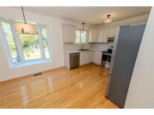 900 Ambleside Crescent, Kingston, ON - Indoor Photo Showing Kitchen With Double Sink