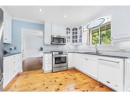 1285 Channelview Road, Kingston, ON - Indoor Photo Showing Kitchen