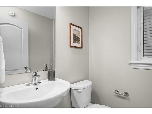 1203 Ashford Place, Kingston, ON - Indoor Photo Showing Bathroom