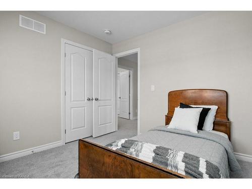 1203 Ashford Place, Kingston, ON - Indoor Photo Showing Bedroom