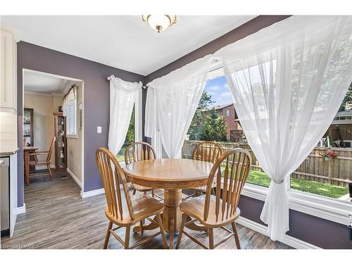 914 Rowantree Crescent, Kingston, ON - Indoor Photo Showing Dining Room