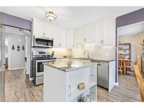 914 Rowantree Crescent, Kingston, ON - Indoor Photo Showing Kitchen With Stainless Steel Kitchen With Upgraded Kitchen