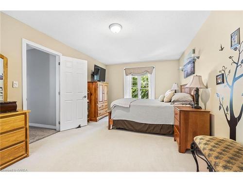 914 Rowantree Crescent, Kingston, ON - Indoor Photo Showing Bedroom