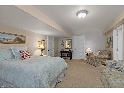 501 Gore Road, Kingston, ON - Indoor Photo Showing Bedroom