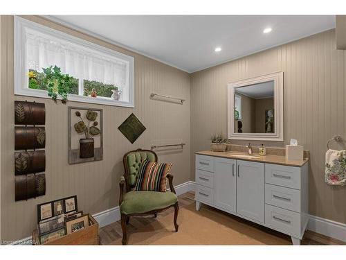 501 Gore Road, Kingston, ON - Indoor Photo Showing Bathroom