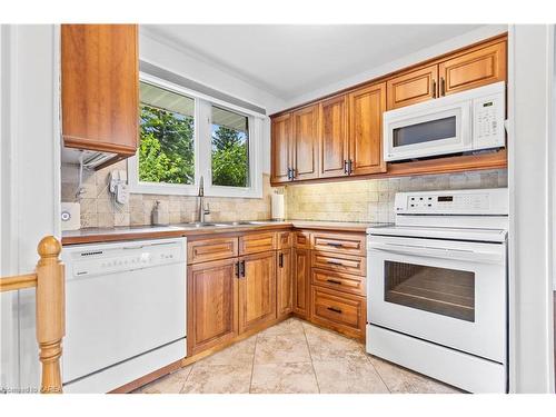 80 Neville Point Road, Erinsville, ON - Indoor Photo Showing Kitchen With Double Sink