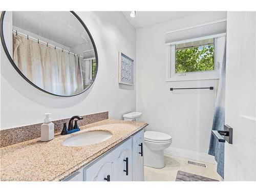 80 Neville Point Road, Erinsville, ON - Indoor Photo Showing Bathroom