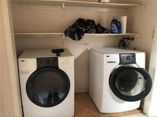 104 Ontario Street, Kingston, ON - Indoor Photo Showing Laundry Room