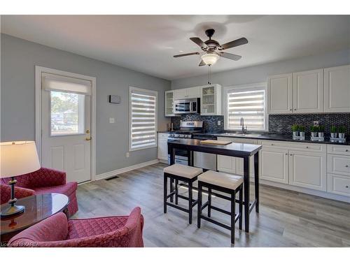 870 Stone Street N, Gananoque, ON - Indoor Photo Showing Kitchen