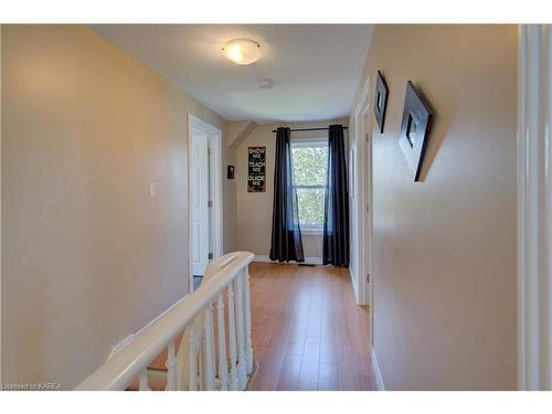 870 Stone Street N, Gananoque, ON - Indoor Photo Showing Other Room