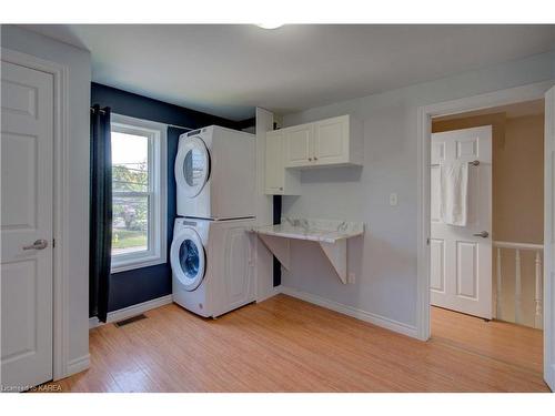 870 Stone Street N, Gananoque, ON - Indoor Photo Showing Laundry Room