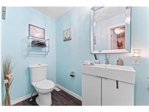 4 Rosewood Avenue, Belleville, ON - Indoor Photo Showing Bathroom