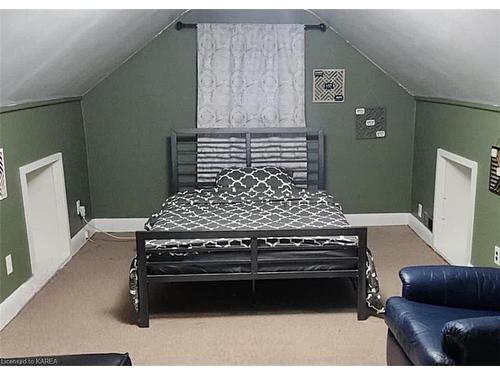 4 Rosewood Avenue, Belleville, ON - Indoor Photo Showing Bedroom