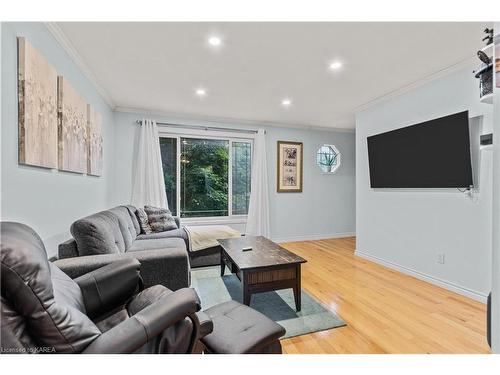 63 Joyce Street, Kingston, ON - Indoor Photo Showing Living Room