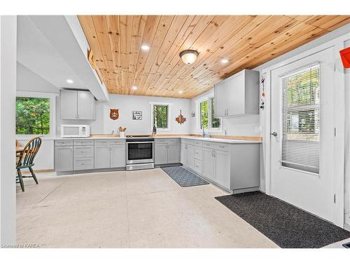 158 Maple Grove Lane, Tichborne, ON - Indoor Photo Showing Kitchen