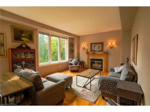 230 Honeywood Avenue, Kingston, ON - Indoor Photo Showing Living Room With Fireplace