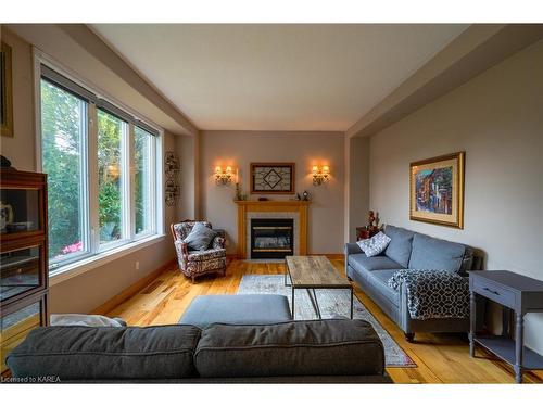 230 Honeywood Avenue, Kingston, ON - Indoor Photo Showing Living Room With Fireplace