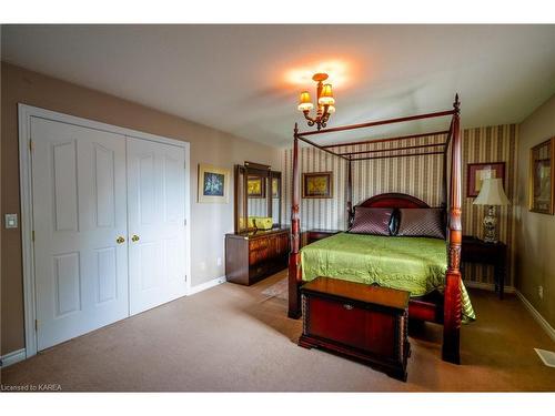 230 Honeywood Avenue, Kingston, ON - Indoor Photo Showing Bedroom