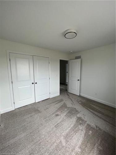 203 Superior Drive, Amherstview, ON - Indoor Photo Showing Other Room