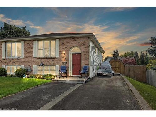 720 Ridley Drive, Kingston, ON - Outdoor