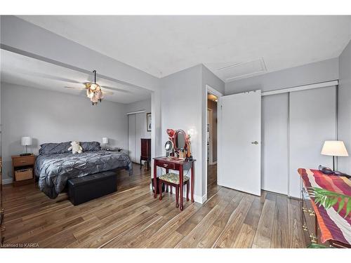 720 Ridley Drive, Kingston, ON - Indoor Photo Showing Bedroom