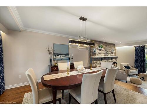 551 Rankin Crescent, Kingston, ON - Indoor Photo Showing Dining Room