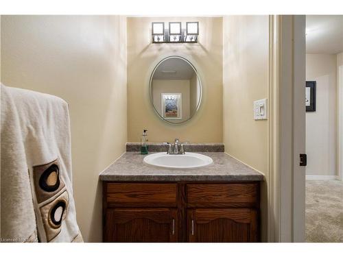 551 Rankin Crescent, Kingston, ON - Indoor Photo Showing Bathroom