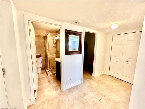 1 Bayshore Drive, Bath, ON - Indoor Photo Showing Other Room