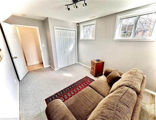 1 Bayshore Drive, Bath, ON - Indoor