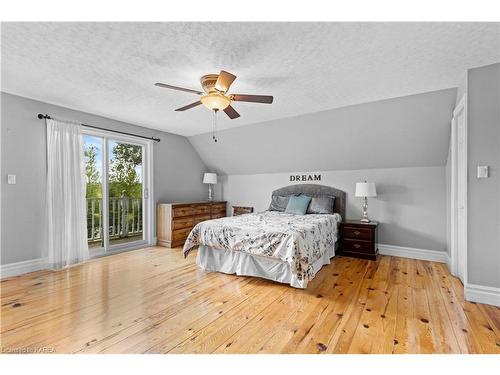 535 Beechwood Road, Napanee, ON - Indoor Photo Showing Bedroom