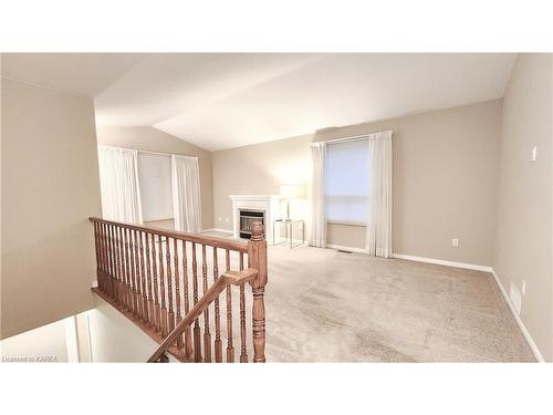 1468 Birchwood Drive, Kingston, ON - Indoor Photo Showing Other Room