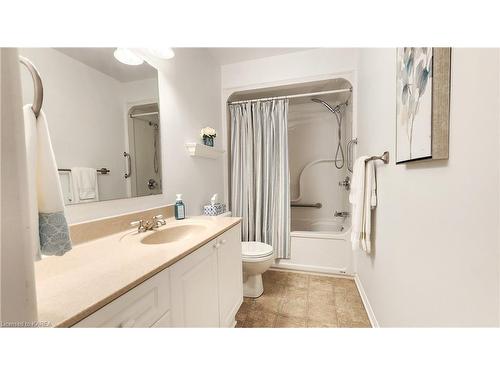 1468 Birchwood Drive, Kingston, ON - Indoor Photo Showing Bathroom