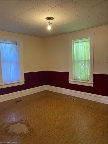 7719 Highway 42, Elgin, ON - Indoor Photo Showing Other Room